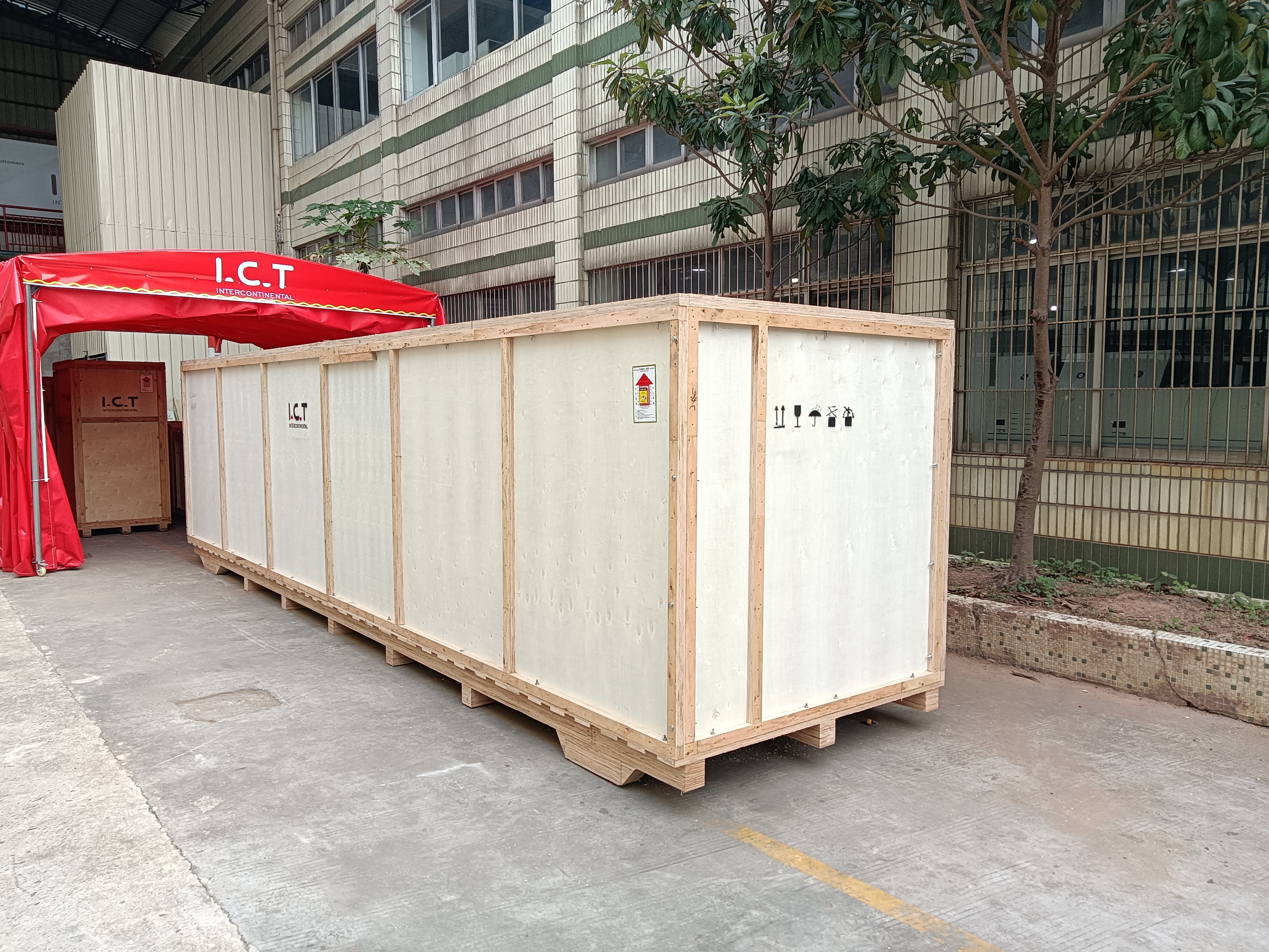 I.C.T Horno de reflujo de nitr&oacute;geno Lyra 933N entregado a Brasil.jpg