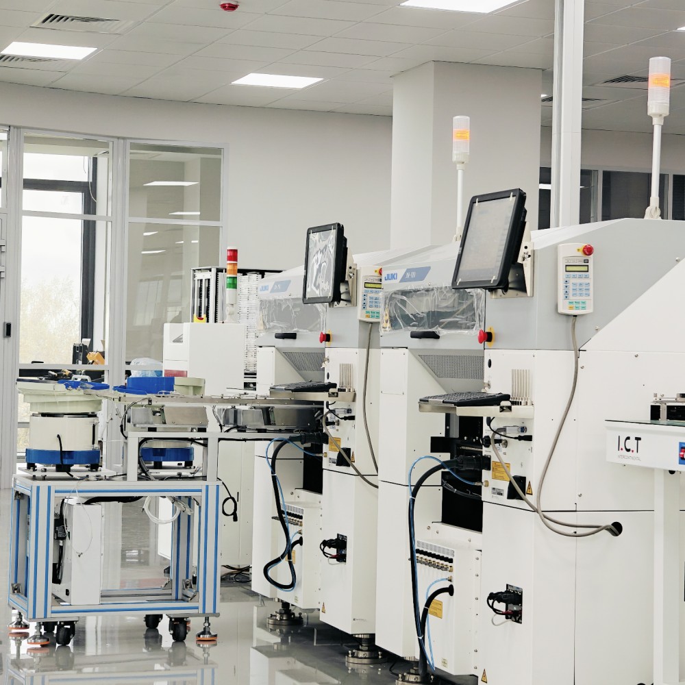 JUKI JM-100 | Máquina componente impar de la inserción de PTH del equipo automático de alta velocidad de la INMERSIÓN de JUKI