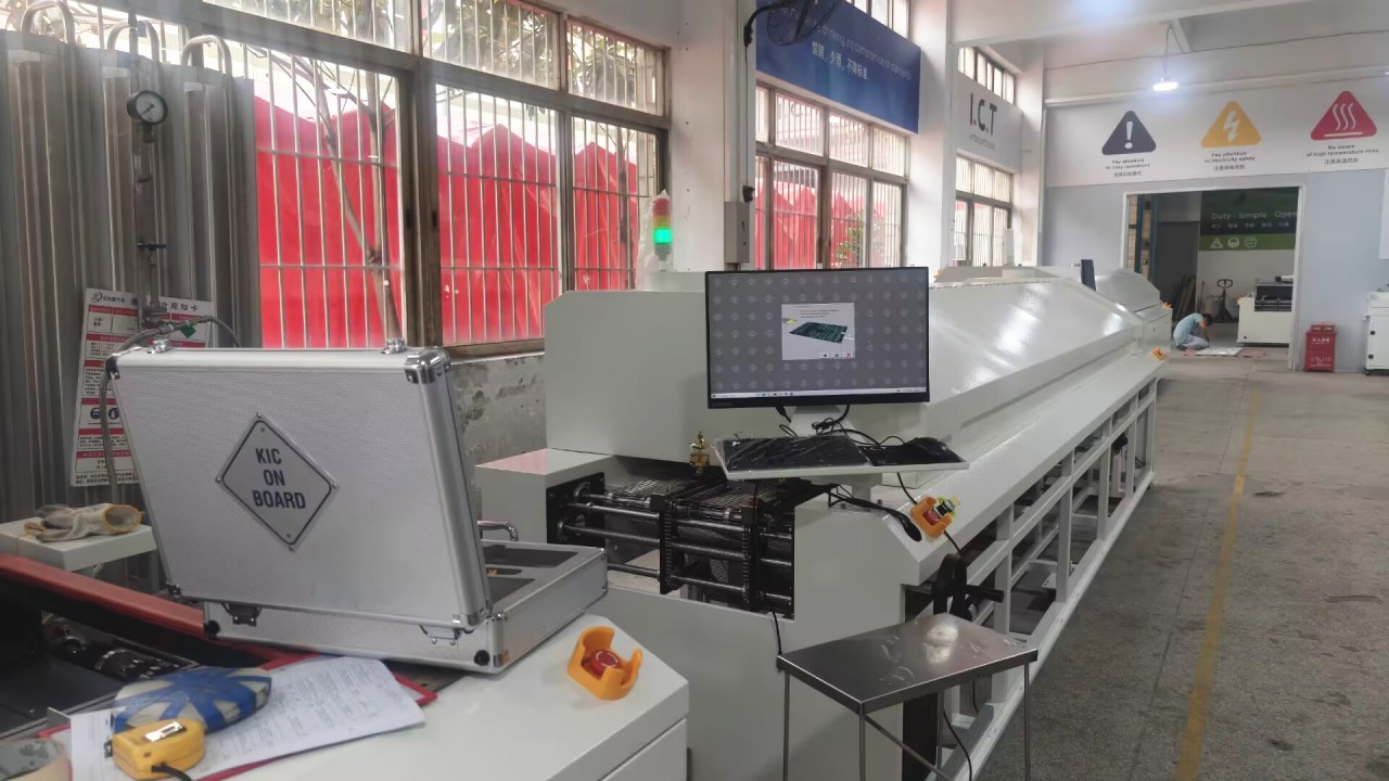 Cada unidad se somete a estrictas pruebas de curva de temperatura 02.jpg